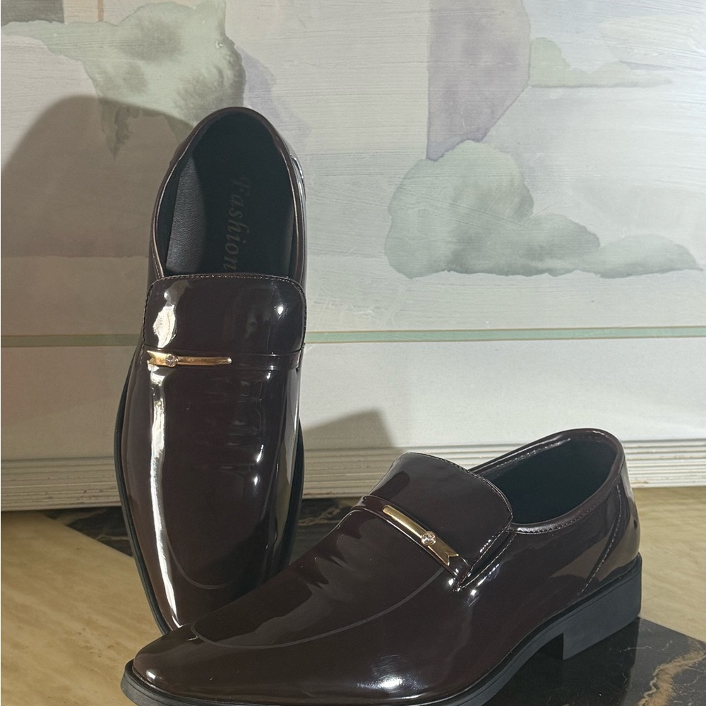Men's Classic Brown Loafers